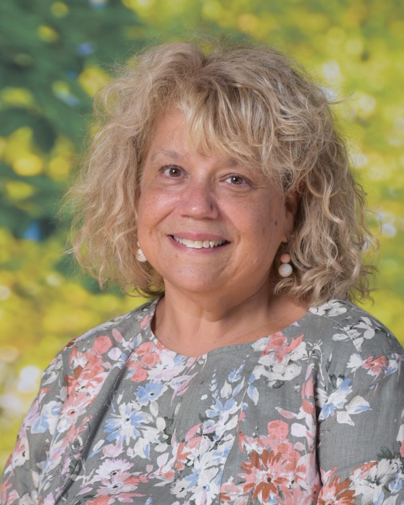 Teri Schrader